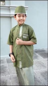 SARKOCI - SARUNG KOKO DAN PECI SETELAN PAKAIAN MUSLIM ANAK-ANAK BERWARNA BY MADINAH COLLECTION