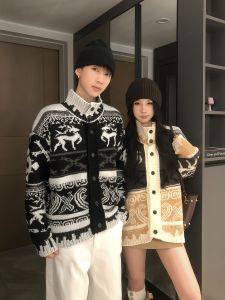 Hebe Style Couple Knitted Sweater Christmas Theme Stand Collar Outerwear Winter Fashion Retro Deer Design High Quality Commute