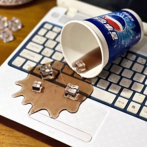 Egg Break Phone Holder Creative Funny Seat Reservation Computer Tablet Stand Stress Relief Toy Birthday Gift for All Gender