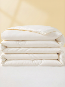 Kiss Dear | Cotton Quilt
