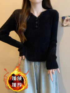 plus Size Black Fleece Lined Knitted Base Shirt Womens V-Neck Slim Fit Short Sleeve Top for Autumn Winter Fashion Korean Style