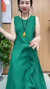 Solid Color Round Neck Sleeveless Dress Casual Loose Plus Size Dress For Women L2578