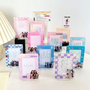 Kpop straykids/twice/ive/seventeen/ateez/gidle Creative Photocard Display Acrylic Stand Desktop Ornament Mini Figure