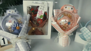 Hoa gấu bông mika trong suốt