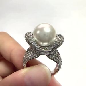 Huitan Fashion Gorgeous Simulated Pearl Ring for Women Luxury Engagement Jewelry with Brilliant Cubic Zirconia Graceful Gift