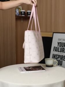 Disney Mary Cat Fashion Womens Bag PVC Leather Womens Bag Shoulder Bag Casual Large Capacity Meets Daily Attendance