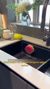 Spons Cuci Piring Scrub Daddy Sabut Spons Pembersih Noda Kerak Wajan Dapur Serbaguna SH Z23