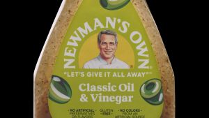 นิวแมน โอว์น คลาสสิก ออยล์ แอนด์ น้ำส้มสายชู 473มล. - Newmans Own Classic Oil & Vinegar Dressing 473ml