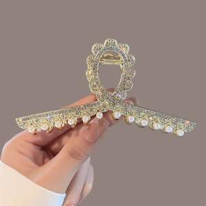 ‼️READY STOCK‼️ (Z253)ZAYA Premium Quality Elegant Royal Design Rhinestone with Pearl 11cm Large Hair Claw/ Fashion Clip