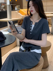 ชุดกีฬาลำลองสีเทา ชุดสองชิ้น แขนสั้น กางเกงขากว้าง แฟชั่นฤดูร้อน ลดอายุ ชุดสตรีทสไตล์ ชุดออกกำลังกาย ชุดกีฬา