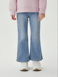 Marc&Janie | Sweet and Cool Girl Flared Denim Pants