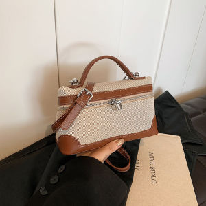 กระเป๋าสะพายข้างทรงสี่เหลี่ยมเล็กสุดเก๋ไก๋สำหรับผู้หญิง กระเป๋าสะพายข้างแบบสะพายข้าง กระเป๋าถือ กระเป๋าสะพายไหล่แบบลำลอง กระเป๋าสะพายข้าง PU ทรงสี่เหลี่ยมเล็ก