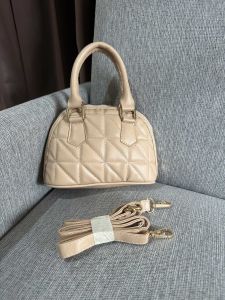 Tas Derli adalah Tas Unik Lucu Fasionable