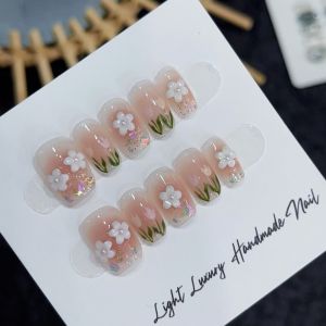 Pure Desire Small Flower Tulip Handmade Wearable Nail Art Ultra Short Gradient White Enhancing New Summer Design Nail Stickers