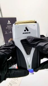 DKC Andis 17260 Profoil Lithium Plus with Charging Stand Gold Titanium Foil Shaver for Barbershop and Salon 220v finale Hypoallergenic