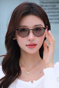 Photochromic Nearsighted Diopter Eyeglasses Anti-radiation for Women/Men with Graded Myopic Glasses Lightweight TR90 Frame