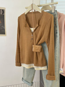 เสื้อยืดคอวีแขนยาวสไตล์อเมริกันย้อนยุคสำหรับผู้หญิง เสื้อชั้นในฤดูใบไม้ร่วง 2025 เสื้อเชิ้ตแขนยาวทรงปกติ แขนยาว เสื้อชั้นใน