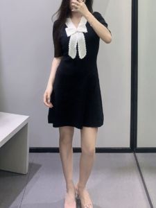 Elegant A-Line Knitted Dress with Bow Detail And Color Block Design Summer 2024 Womens Slimming Waist Cinched Dress