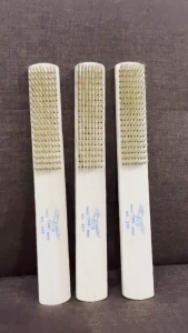 1 Lusin Sikat Kuningan Eagle 1Box isi 12pcs Sikat Kuning Halus Sikat Gagang Kayu Kualitas Terbaik