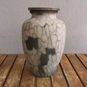 RAAQUU Omoide 2.79 liters Urn in Carbon Copper Raku Art Pottery Unique Handmade Cremation Vessel for Ashes