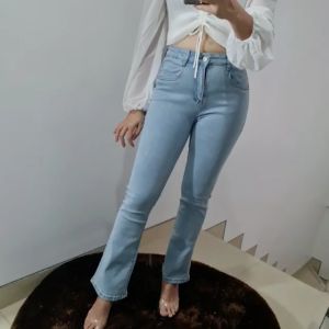 Celana panjang jeans model cutbray X004