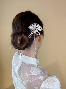 กิ๊บติดผมโลหะสไตล์จีนมีพู่สำหรับผู้หญิงสไตล์โบราณที่ตกแต่งผมกิ๊บหนีบผมหรูหราปิ่นจีน Hanfu Qipao