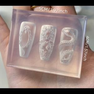 A Silicone Nail Art Mold Medusa 3D Snake Head Photo Frame Nail Decoration DIY Artistic Creativity Retro Style Nail Art Mold
