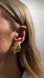 Ingemark Punk Exquisite Claw Shaped Texture Stud Earrings Women Vintage Geometry Metal Pierced Ear Accessories Party New Jewelry