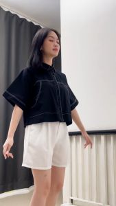 QUEENTIN Kemeja Pocket Crop Wanita 0686 Katun Poplin Polos Lengan Pendek