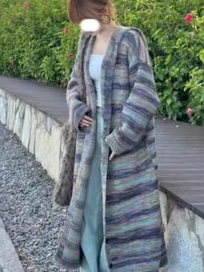 ย้อนยุค โอเวอร์ไซส์ บล็อกสี มีฮู้ด ความยาวปานกลาง เสื้อสเวตเตอร์ เสื้อแจ็คเก็ต ฤดูใบไม้ร่วง ผู้หญิง แฟชั่น คาร์ดิเกน Loose Fit ลายทาง เสื้อผ้าถัก