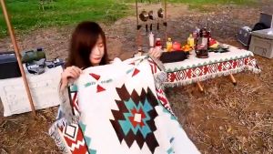 พรม ผ้าโบฮีเมียน พู่ผ้าห่ม สำหรับการใช้เป็นเสื่อปิกนิก ผ้าคลุมโซฟา ผ้าคลุมไหล่ผืนใหญ่ บ้าน ตั้งแคมป์กลางแจ้ง ผ้า