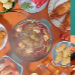 Nồi Lẩu Điện 28cm Kèm Giá Hấp Bếp Điện Đa Năng Dành Cho Gia Đình 4-6 Người - Nồi Lẩu Nướng Chiên Xào Nấu Canh Tiện Lợi