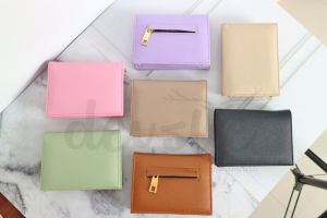 Dompet Wanita Selempang & Mini Lipat: Pilihan Desain Elegan dan Fungsi Praktis