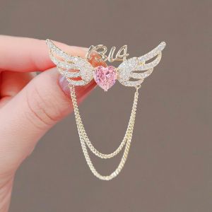 Elegant Fashionable Tassel Heart Wing Brooch Pin Anti-Light Versatile Lapel Flower Pin Luxury Accessory for Women