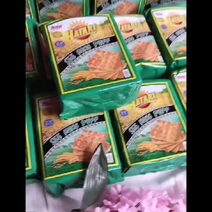 Hatari See Hong Puff 245gr Original Manis - Paket Isi 6 PCS Snack Klasik