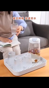 Khay Nhựa TRẮNG Úp Cốc Chén Có Khay Hứng Nước Để Bàn