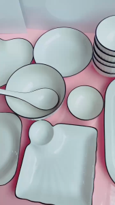 Bộ 2 Đĩa Sứ Vuông Sâu Lòng Vân Sọc Viền Đen - Đĩa Sứ Đựng Thức Ăn Decor Xinh Xắn