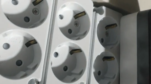 ỘP 10 CÁI Ổ CẮM ĐIỆN HÀN QUỐC 2 LỖ 3 LỖ KHÔNG DÂY - Có ghim an toàn tiếp đất an toàn thương hiệu SHINSUNG