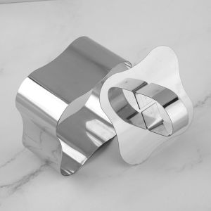 เครื่องมือทำเบเกอรี่แม่พิมพ์เค้กมูสสแตนเลสทรงกลมรูปดอกไม้ทรงสี่เหลี่ยมแม่พิมพ์เค้กขนาดเล็กแม่พิมพ์เค้กซูชิ