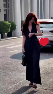 L_ Set tiểu thư sang trọng đồ công sở nữ thanh lịch áo vest sát nách kẻ sọc đính cúc cách điệu cổ V chiết eo mix quần dài suông