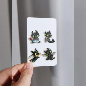 Bandai | 4 Chiếc Dễ Thương Rồng Đen Men Pin Bộ Hoạt Hình Sinh Vật Giả Tưởng Ve Áo Thổ Cẩm Mạ Vàng Phù Hiệu Cho Ba Lô Trang Trí Cosplay Phụ Kiện