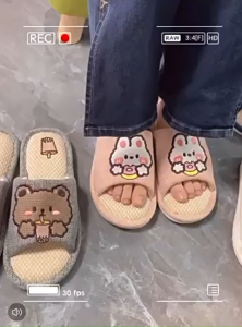 Japanese Style Linen Slippers: A Comfortable Choice for Couples
