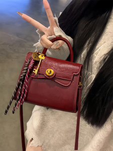 Elegant Red Kelly Bag Wedding New Bride Handbag Luxury Small Luxury Designer Womens Crossbody Handbag Soft PU Leather