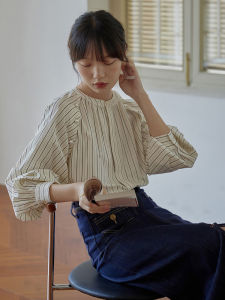 เสื้อเชิ้ตผู้หญิงคอโปโลลายทางสไตล์วินเทจฝรั่งเศส ทรงหลวม แขนยาว ปกโปโล ชั้นใน เสื้อเชิ้ตฤดูใบไม้ร่วง ฤดูหนาว