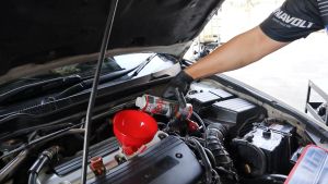 [ คูปองส่วนลดพิเศษ ] Liqui Moly น้ำยาลดควันขาว ควันฟ้า Oil Smoke Stop เพิ่มความหนืดน้ำมันเครื่อง (เบนซิน และ ดีเซล)