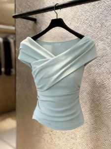 Loowmane | French Luxury Slim Fitting Ruffled V-Neck T-Shirt
