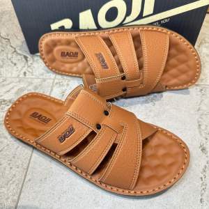 Baoji รองเท้าแตะผู้ชายพื้นปุ่มนวด 104