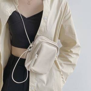 Retro Womens Waist Bag Small Square Bag Shoulder Crossbody Small Bag K-style New Arrival Popular Shoulder Bag Ins Soft Leather Mobile Phone Bag Fashion