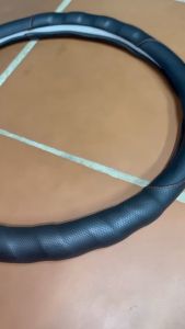 Bọc tay lái xe ô tô cỡ 40cm 43cm 45cm phổ biến cho xe ô tô ben thùng xe tải các loại hàng da cao cấp