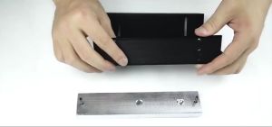 Waterproof Outdoor Bracket on a swing door EM Lock Magnetic Lock (ZL-800)